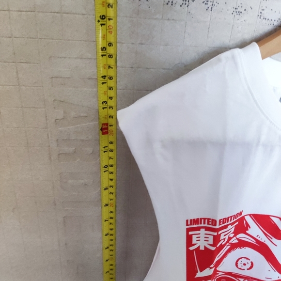 Man Manga/Comic Graphic Sleeve-less Shirt - Picture 4 of 6